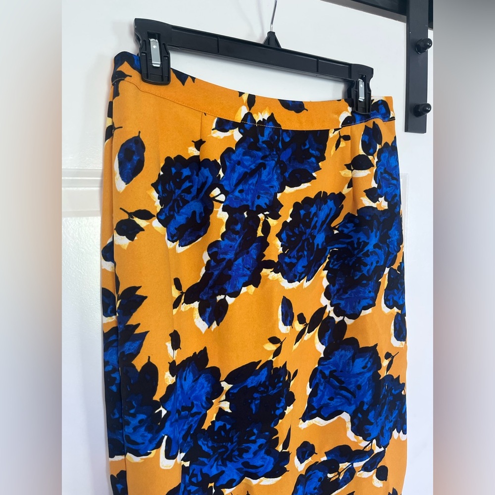 Who What Wear Cornflower Blue and Mustard Floral Midi Pencil Skirt Women’s Sz 8